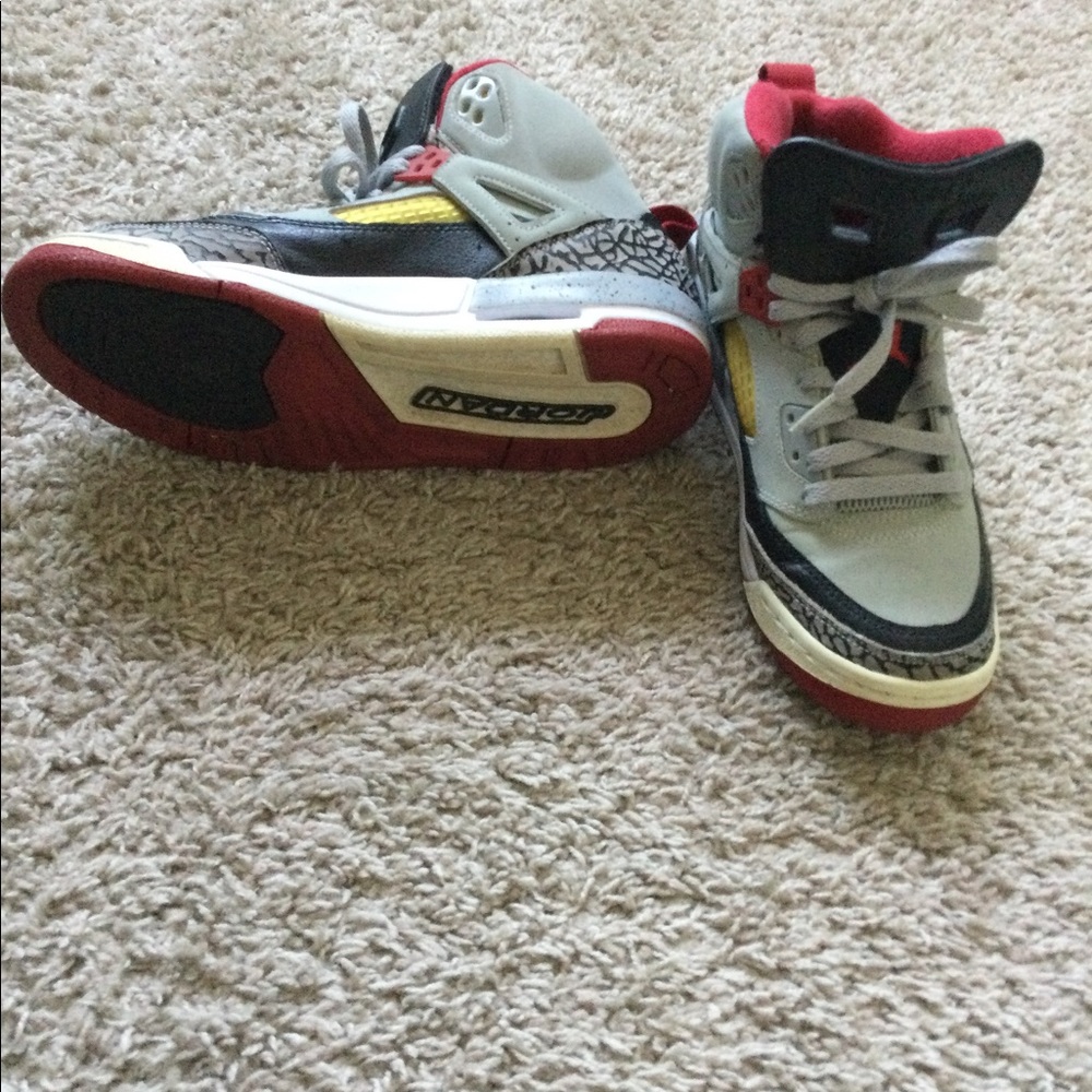 ๐ฅ๐ฅHOST PIC๐ฅ๐ฅJordan Sneakers - Picture 12 of 16